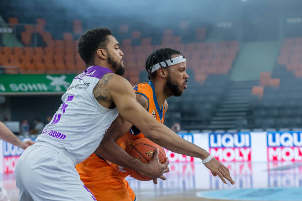 为激进的进 为激进的进