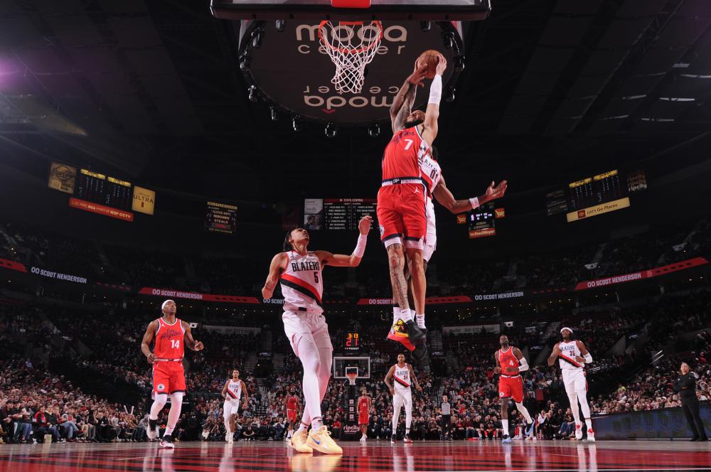 础离不开政 础离不开政